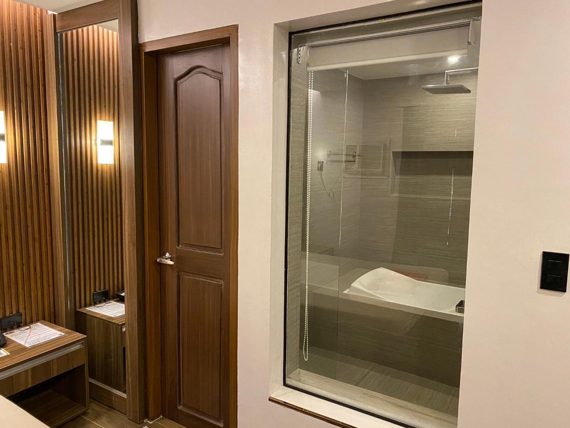 El Vistra Traveller'S Inn Calumpit Екстериор снимка